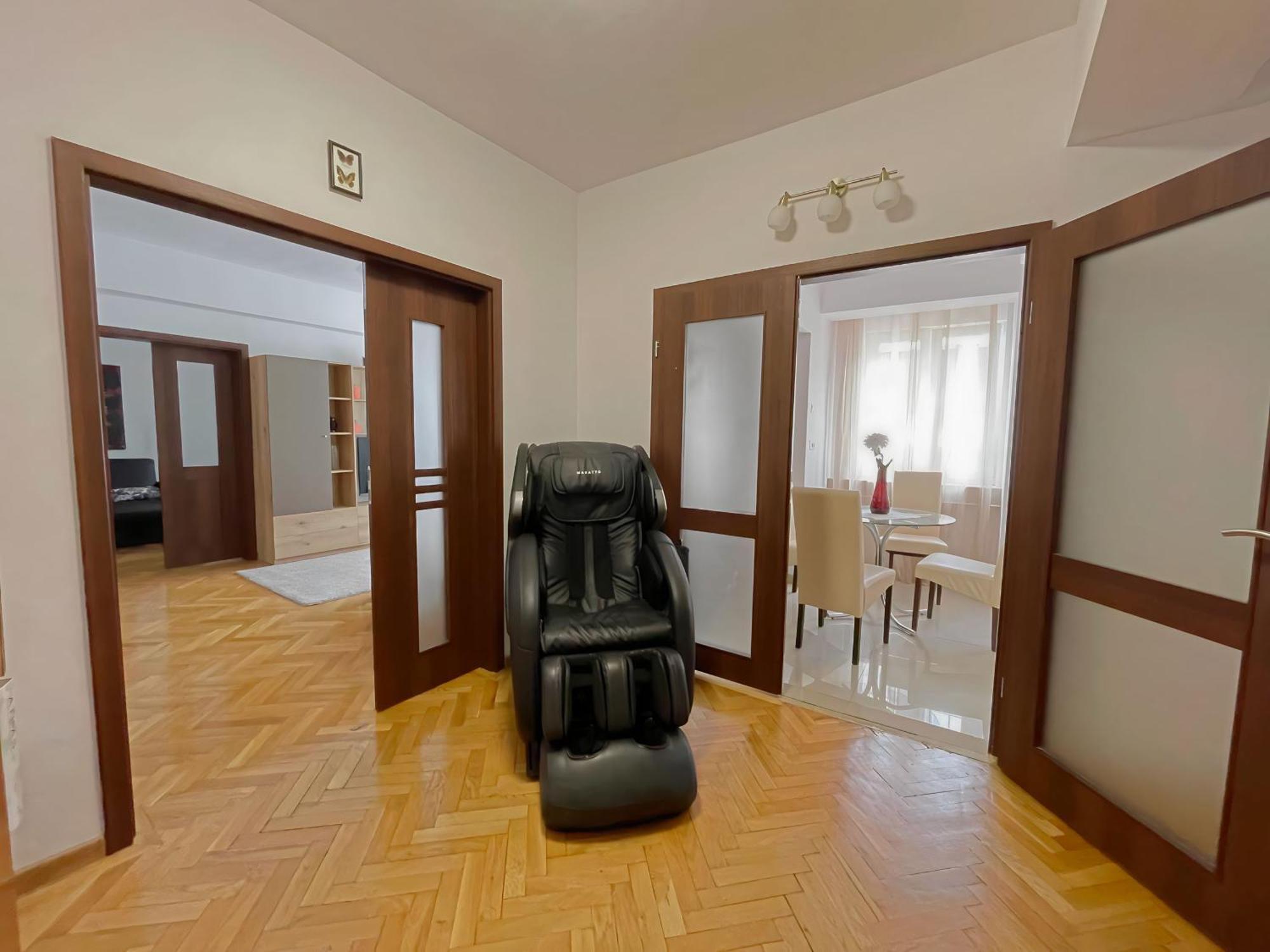 Relax Old Town Apartment Орадеа Екстериор снимка